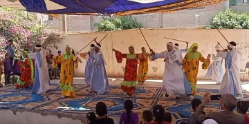 “الليلة الكبيرة” تتألق في النخيلة.. ومحافظ أسيوط يشيد بدور “مسرح المواجهة”