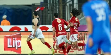 «صلاح» يعود للتسجيل