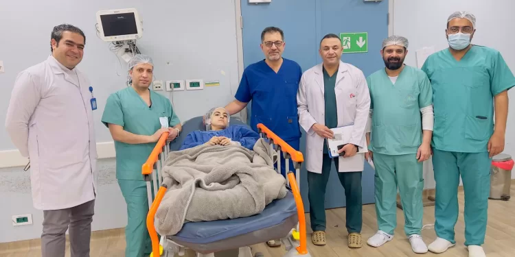 إنجاز طبي بمجمع السويس: جراحة ناجحة لإصلاح اعوجاج رقبة فتاة بعد معاناة 15 عامًا