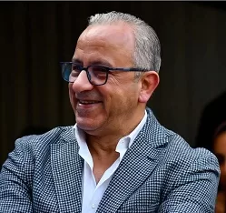 رئيس جامعة العاصمة يهنئ الدكتور محمود حامد لتوليه رئاسة قطاع الفنون التشكيلية
