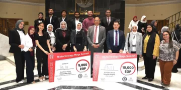 جامعة حلوان الأهلية تُكرّم طلاب «التكنولوجيا الحيوية» الفائزين بمسابقة SOLE بدعم من وزارة الشباب والرياضة