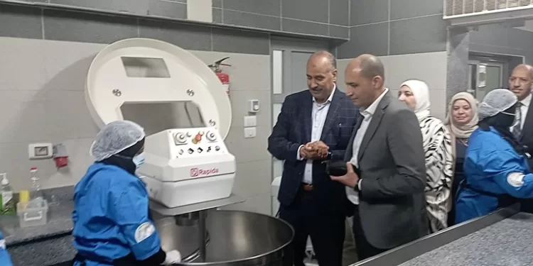 بني سويف: تدشين المطبخ الصحي وتوزيع الوجبات على المدارس الابتدائية