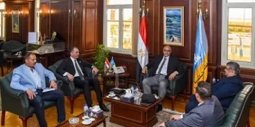 محافظ الإسكندرية يبحث التعاون التنموي مع جهاز مستقبل مصر