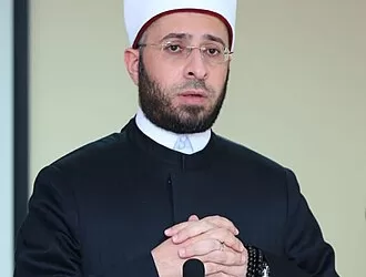 الأزهري: إغلاق الأقصى سابقة خطيرة ويعكس انتهاكات غير مسبوقة
