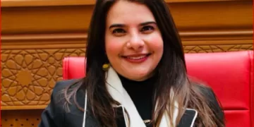 طلب إحاطة بشأن هجرة الأطباء.. وتحذيرات من تهديد المنظومة الصحية