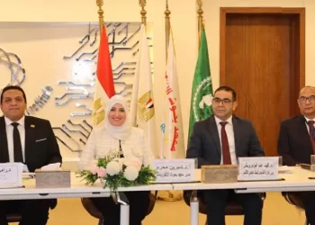 معهد بحوث الإلكترونيات والوطنية للتربية والعلوم ينظمان ملتقى دعم الشركات الناشئة في الطاقة المتجددة