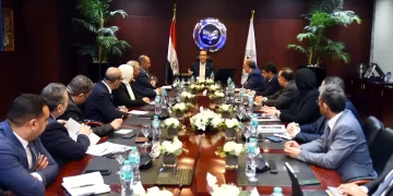 الرئيس التنفيذي للهيئة العامة الاستثمار يتابع خطط التوسع بالمناطق الحرة والاستثمارية