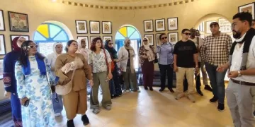 بمشاركة «١٣» دولة.. وفد البرنامج الإقليمي «شير» يزور قرية تونس ومتحف الكاريكاتير بالفيوم