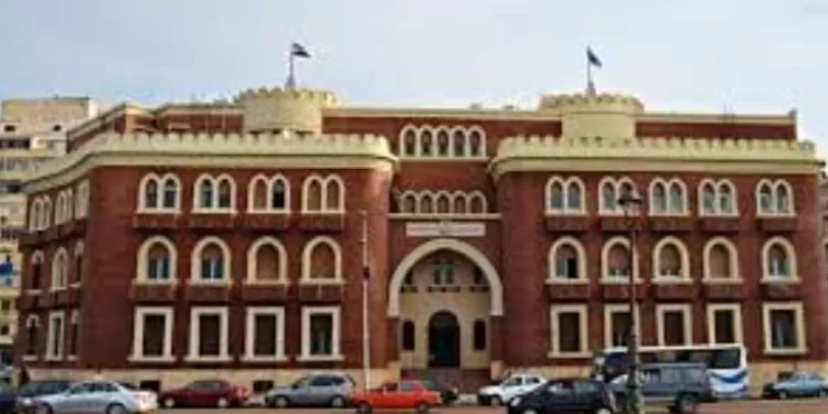 جامعة الإسكندرية يستعرض ميكنة الخدمات ودمج أداة «داعم» لذوي الهمم