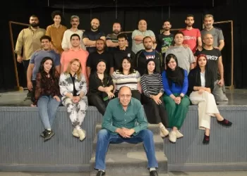 بأدوات تجريبية.. طلاب آداب بني سويف يقدمون عرض «30 فبراير» على مسرح آفاق برمسيس