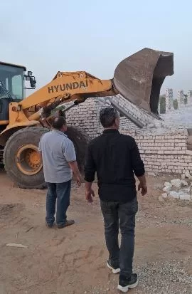محافظ الشرقية: إزالة 18 حالة تعدٍ واسترداد 27 فداناً بمراكز الزقازيق وأبو حماد وفاقوس وبلبيس 2 - جريدة الجمهورية 1 86 - جريدة الجمهورية