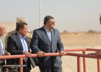 محافظ قنا يتفقد مشروعات الصرف الصحي بـ «أبو تشت».. ونسبة إنجاز «حياة كريمة» تصل إلى 92%