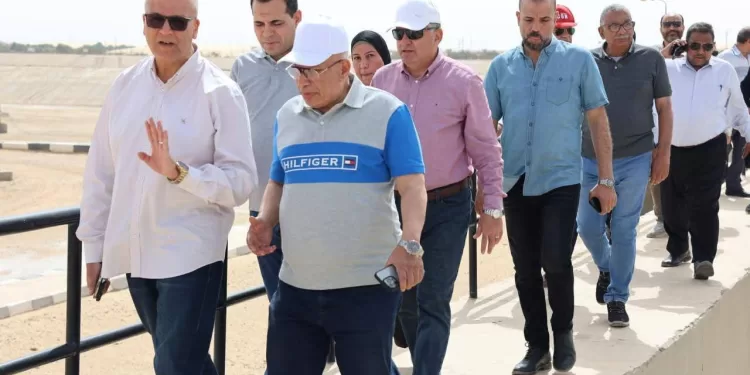 نائب وزيرة الإسكان يتفقد مشروع محطة معالجة صرف صحي المنيا