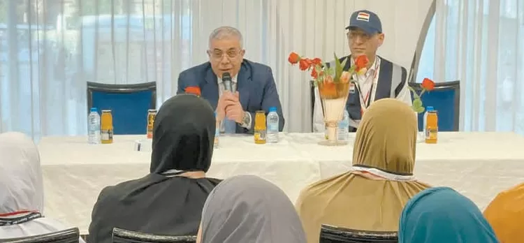 «رئيس البعثة الرسمية» : كلنا نعمل لخدمة الحجاج المصريين