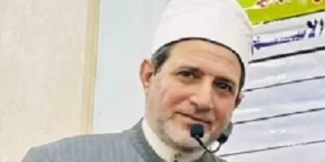 إمام مسجد يطالب بلجنة خاصة للتلميذة ضحية الكلاب الضالة