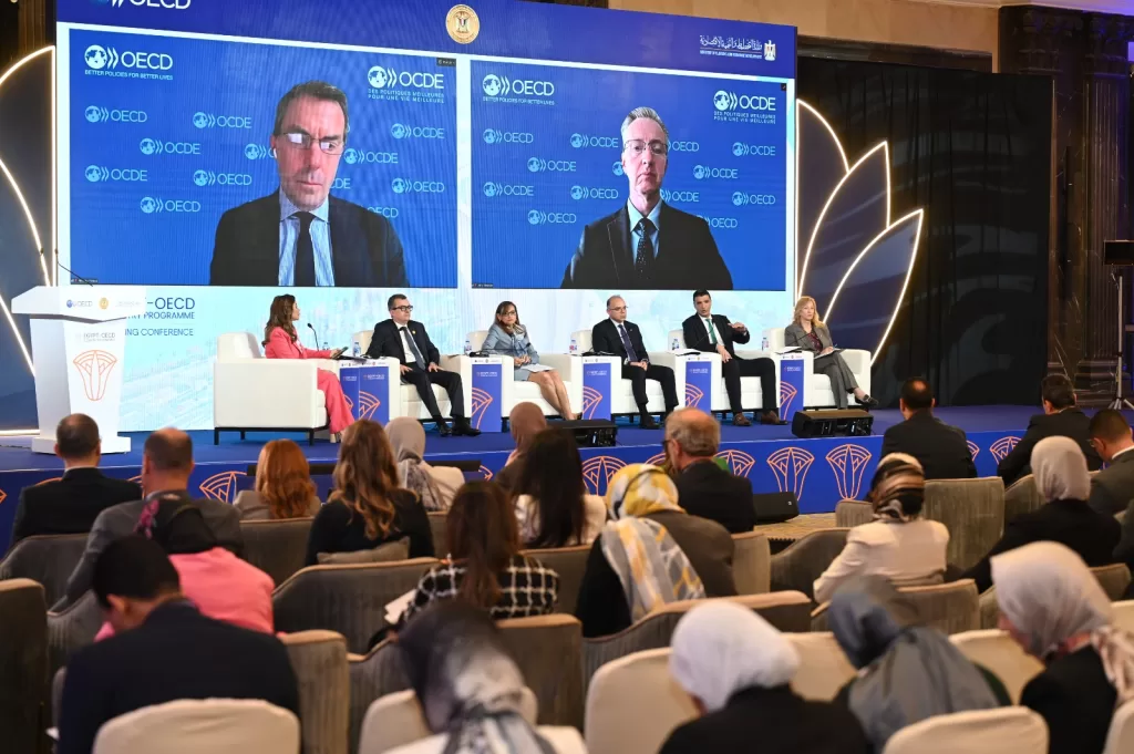 وزير الصناعة يستعرض جهود الوزارة لرفع قدرات الصناعة المحلية لدخول مرحلة التصنيع الذكي والأخضر 4 - جريدة الجمهورية 222 - جريدة الجمهورية
