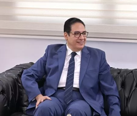 في سابقة هي الأولى من نوعها.. رئيس جامعة القاهرة يشهد اجتماع مجلس كلية الصيدلة داخل «مجموعة المستقبل الدوائية» 4 - جريدة الجمهورية 3 116 - جريدة الجمهورية