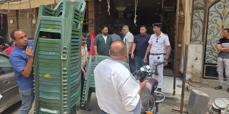 فيديو| حملة على المحلات والإشغالات والنظافة بشارعي العروبة وعثمان محرم بالطالبية