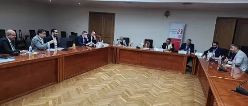 «التصديري للأثاث» يبحث مع وفد روماني تعزيز التعاون وزيادة النفاذ للأسواق الأوروبية 1 - جريدة الجمهورية «التصديري للأثاث» يبحث مع وفد روماني تعزيز التعاون وزيادة النفاذ للأسواق الأوروبية
