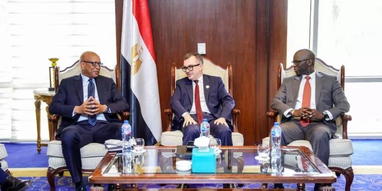وزير التخطيط يبحث مع مؤسسة التمويل الدولية تفعيل آلية ضمان وتمويل المشروعات ودعم استثمارات القطاع الخاص في أفريقيا ومصر