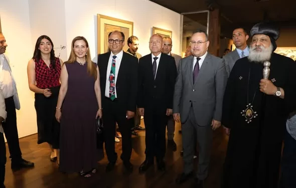 بريشة الدكتور السيد قنديل.. «خبايا الروح» يجمع النخب السياسية والثقافية 1 - جريدة الجمهورية بريشة الدكتور السيد قنديل.. «خبايا الروح» يجمع النخب السياسية والثقافية