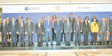 مدبولى: بناء بيئة أعمال أكثر تنافسية وجاذبية للاستثمار  الخاص المحلى والأجنبى