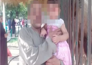 تخلص من زوجته وطفلته بالطعنات وأغلق الباب وهرب.. وسيدة شبرا الخيمة تمزق «شريك حياتها» بسكين المطبخ