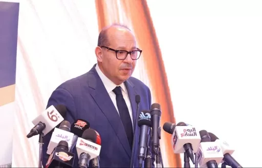 في خطوة مفاجئة.. إدريس يعود لمنصبه الدولي ويعتذر عن الاستمرار في اتحاد السباحة 1 - جريدة الجمهورية في خطوة مفاجئة.. إدريس يعود لمنصبه الدولي ويعتذر عن الاستمرار في اتحاد السباحة