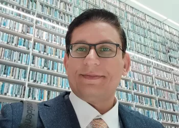 وزارة الثقافة الإماراتية توصي بمنح الكاتب المصري هيثم جويدة «الإقامة الذهبية»
