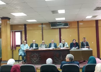 تعليم البحيرة يعقد لجنة القيادات لإجراء المقابلات الشخصية لـ 465 متقدماً لشغل وظائف إشرافية