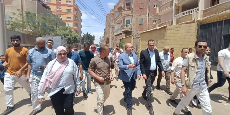 الشهابي يتفقد مشروعات الرصف والإنترلوك بأوسيم ويبحث تخفيف الزحام 1 - جريدة الجمهورية الشهابي يتفقد مشروعات الرصف والإنترلوك بأوسيم ويبحث تخفيف الزحام