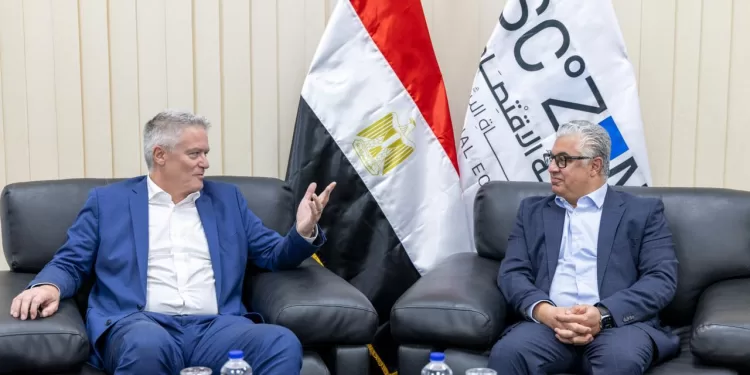 رئيس اقتصادية قناة السويس يبحث مع منظمة التعاون الاقتصادي والتنمية تعزيز التعاون وجذب الاستثمارات 1 - جريدة الجمهورية رئيس اقتصادية قناة السويس يبحث مع منظمة التعاون الاقتصادي والتنمية تعزيز التعاون وجذب الاستثمارات