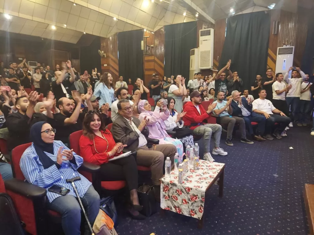 جامعة القاهرة تواصل فعاليات مهرجان المسرح الجامعي بعروض طلابية متميزة 2 - جريدة الجمهورية WhatsApp Image 2026 05 06 at 10.44.21 PM 2 - جريدة الجمهورية