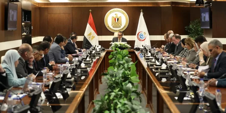 محافظ المنيا: وزير الصحة يؤكد أن تطبيق التأمين الصحي بالمنيا سيكون نموذجاً يُعمم بالمحافظات 1 - جريدة الجمهورية محافظ المنيا: وزير الصحة يؤكد أن تطبيق التأمين الصحي بالمنيا سيكون نموذجاً يُعمم بالمحافظات