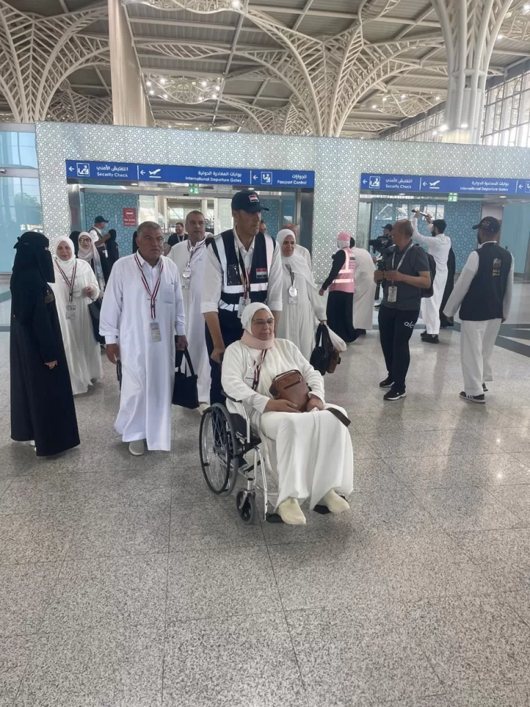 لبيك اللهم لبيك.. حجاج القرعة يتوافدون على المدينة المنورة 5 - جريدة الجمهورية WhatsApp Image 2026 05 09 at 1.29.19 PM 1 - جريدة الجمهورية