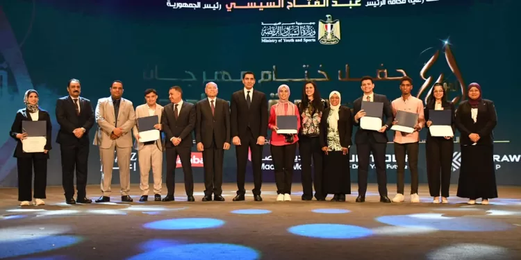 تحت رعاية رئيس الجمهورية.. وزير الشباب والرياضة ومحافظ القاهرة يشهدان حفل ختام النسخة الثانية من «إبداع قادرون»