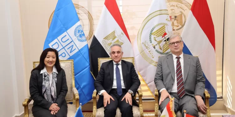 وزير العدل يفتتح أول مكتب للمساعدة القانونية الأسرية للأجانب بالعاصمة الجديدة 1 - جريدة الجمهورية وزير العدل يفتتح أول مكتب للمساعدة القانونية الأسرية للأجانب بالعاصمة الجديدة