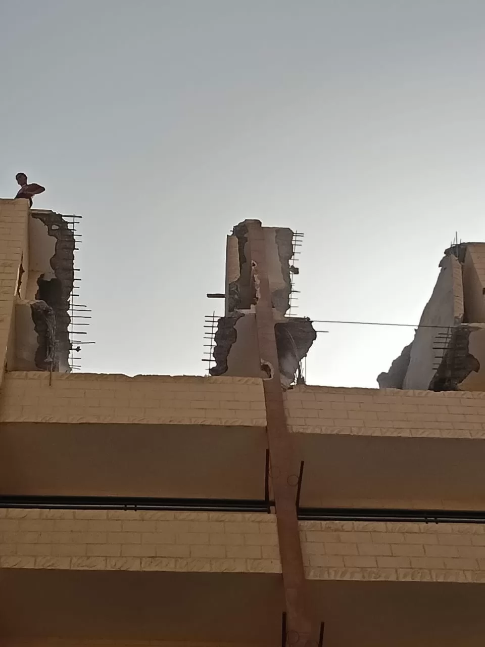 رئيس حي الهرم يقود حملات مكبرة لإزالة التعديات وغلق المنشآت المخالفة 10 - جريدة الجمهورية WhatsApp Image 2026 05 12 at 5.26.21 PM 5 - جريدة الجمهورية