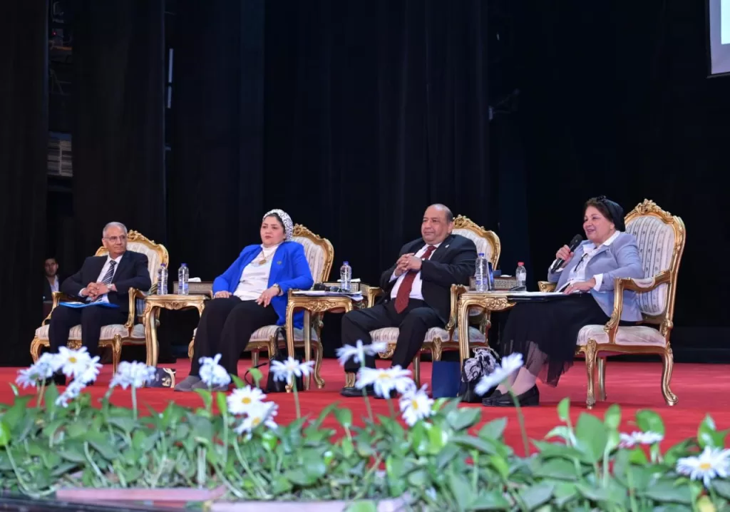 الملتقى الأول بجامعة القاهرة حول مواءمة التخصصات الجامعية لمتطلبات سوق العمل يشهد الإعلان عن مرصد وظائف المستقبل 3 - جريدة الجمهورية WhatsApp Image 2026 05 13 at 11.26.16 AM - جريدة الجمهورية