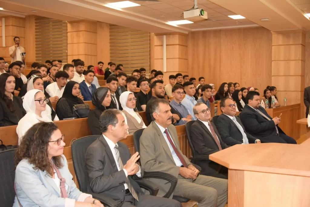 جامعة القاهرة الأهلية تستضيف رئيس الهيئة العامة للرقابة المالية لتعزيز جاهزية الطلاب لسوق العمل والتدريب المهني 3 - جريدة الجمهورية WhatsApp Image 2026 05 15 at 2.12.02 PM 1 - جريدة الجمهورية