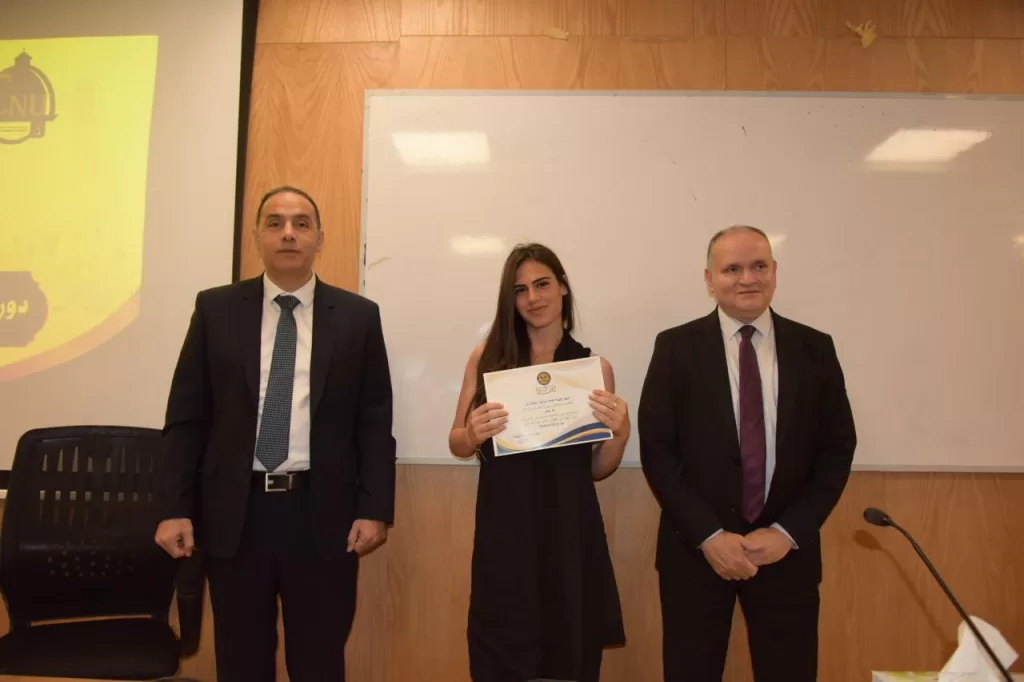 جامعة القاهرة الأهلية تستضيف رئيس الهيئة العامة للرقابة المالية لتعزيز جاهزية الطلاب لسوق العمل والتدريب المهني 2 - جريدة الجمهورية WhatsApp Image 2026 05 15 at 2.12.02 PM 2 - جريدة الجمهورية