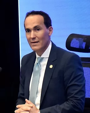 د. محمد عوض: ربط مستهدفات هيئة الاستثمار بالسردية الوطنية والبرنامج الحكومي 1 - جريدة الجمهورية د. محمد عوض: ربط مستهدفات هيئة الاستثمار بالسردية الوطنية والبرنامج الحكومي