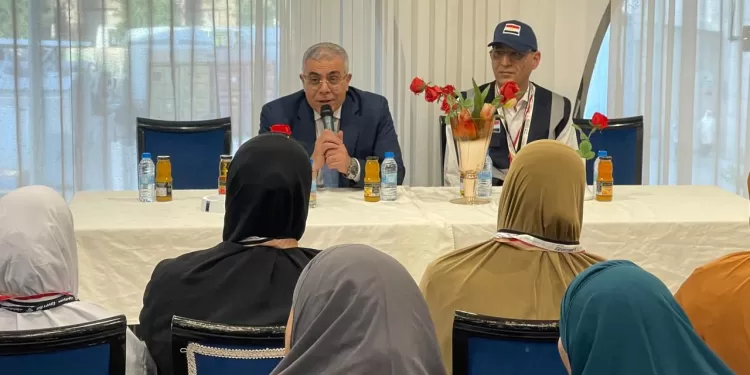 «لبيك اللهم لبيك».. «رئيس البعثة الرسمية»: كلنا نعمل لخدمة الحجاج المصريين