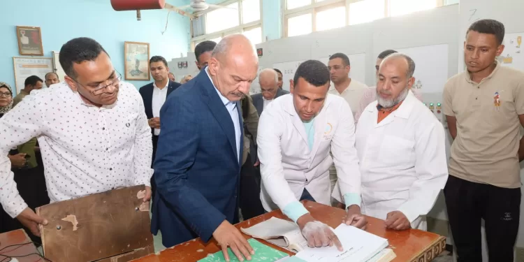 محافظ السويس يتفقد مطاحن «شرق الدلتا» ويشدد على الالتزام بمواصفات وزارة التموين 1 - جريدة الجمهورية محافظ السويس يتفقد مطاحن «شرق الدلتا» ويشدد على الالتزام بمواصفات وزارة التموين