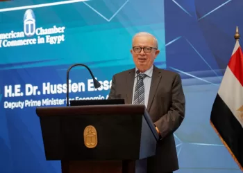 عيسى في «الغرفة الأمريكية»: استعدادات لطرح بنك وشركتين حكوميتين بالبورصة