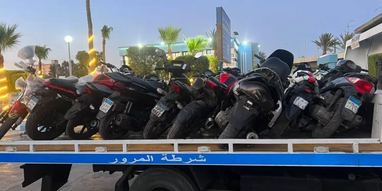 بأمر المحافظ.. حملات مرورية مكثفة بمختلف الميادين لضبط الشارع السكندري وتحقيق السيولة المرورية