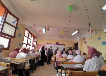 رئيس مدينة الواحات البحرية: التعليم قاطرة التقدم ونسابق الزمن لتنفيذ رؤية الدولة