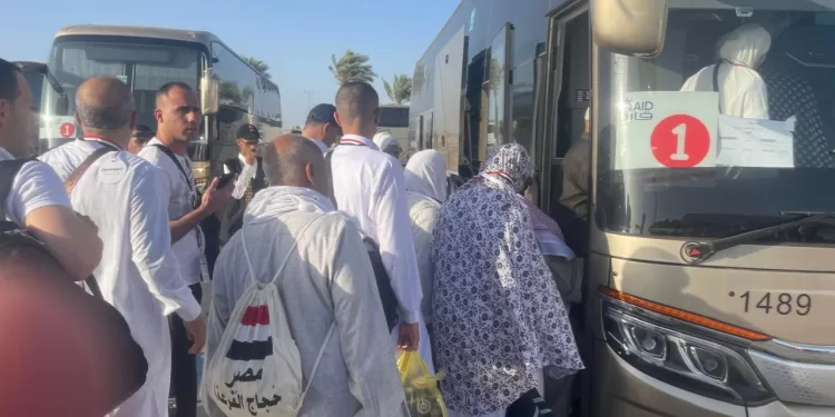   لبيك اللهم لبيك| غدًا عرفة.. رئيس البعثة الرسمية: «522» حافلة لتصعيد حجاج «القرعة» إلى المشاعر المقدسة