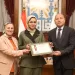 لحصولها على المركز الثالث عالميًا بمعرض العلوم والهندسة.. محافظ القاهرة يكرم طالبة بالثانوي