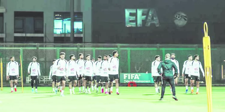 «العميد» يطالب اللاعبين بالجدية فى «الودية الروسية» 1 - جريدة الجمهورية «صغار الفراعنة» يطاردون المجد القارى